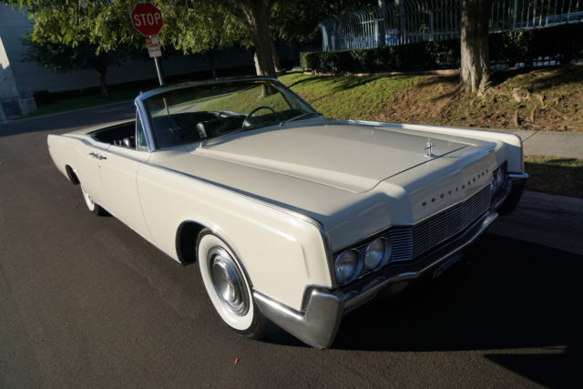 1967 Lincoln Continental 4 DOOR CONVERTIBLE -- - photo 4