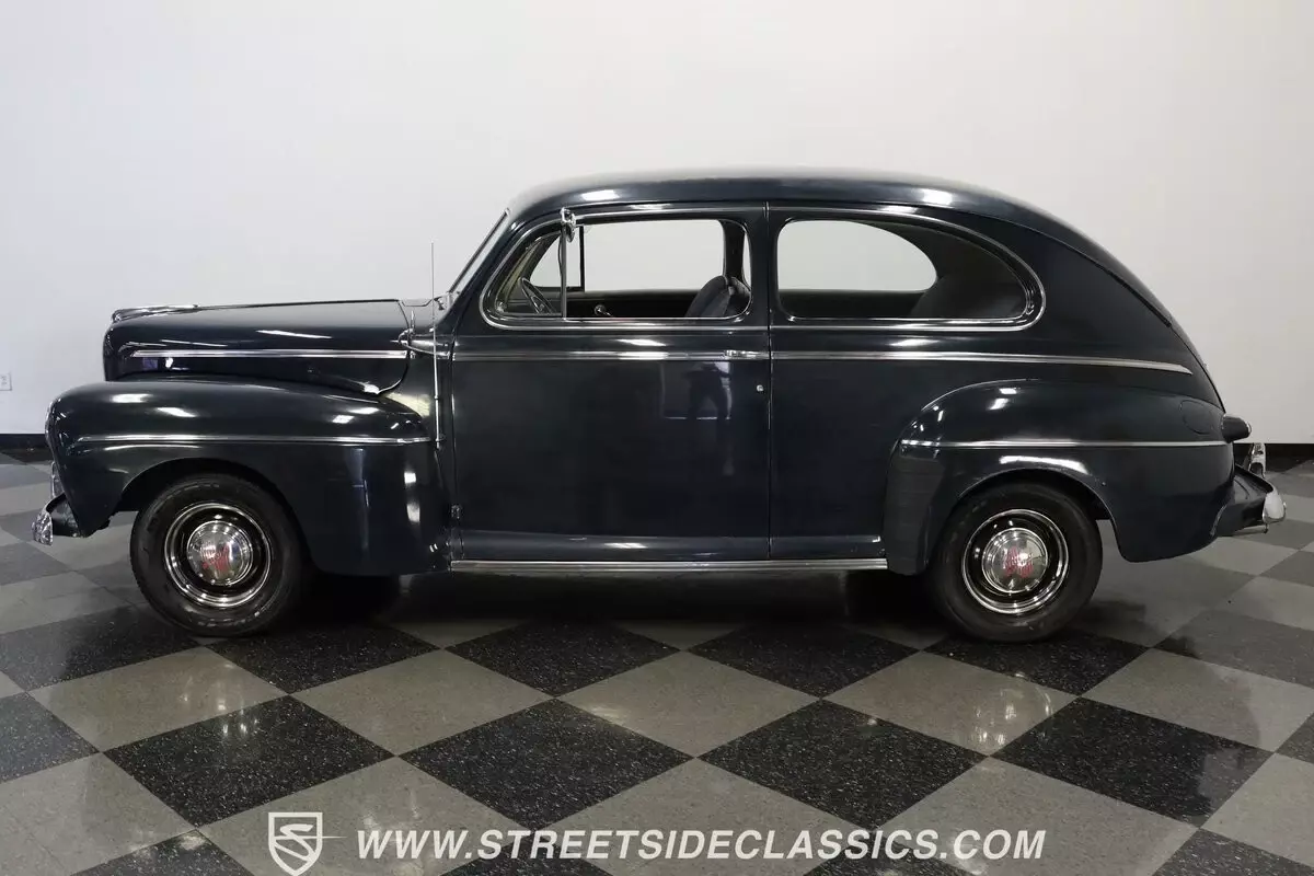 1946 Ford Super Deluxe - photo 3