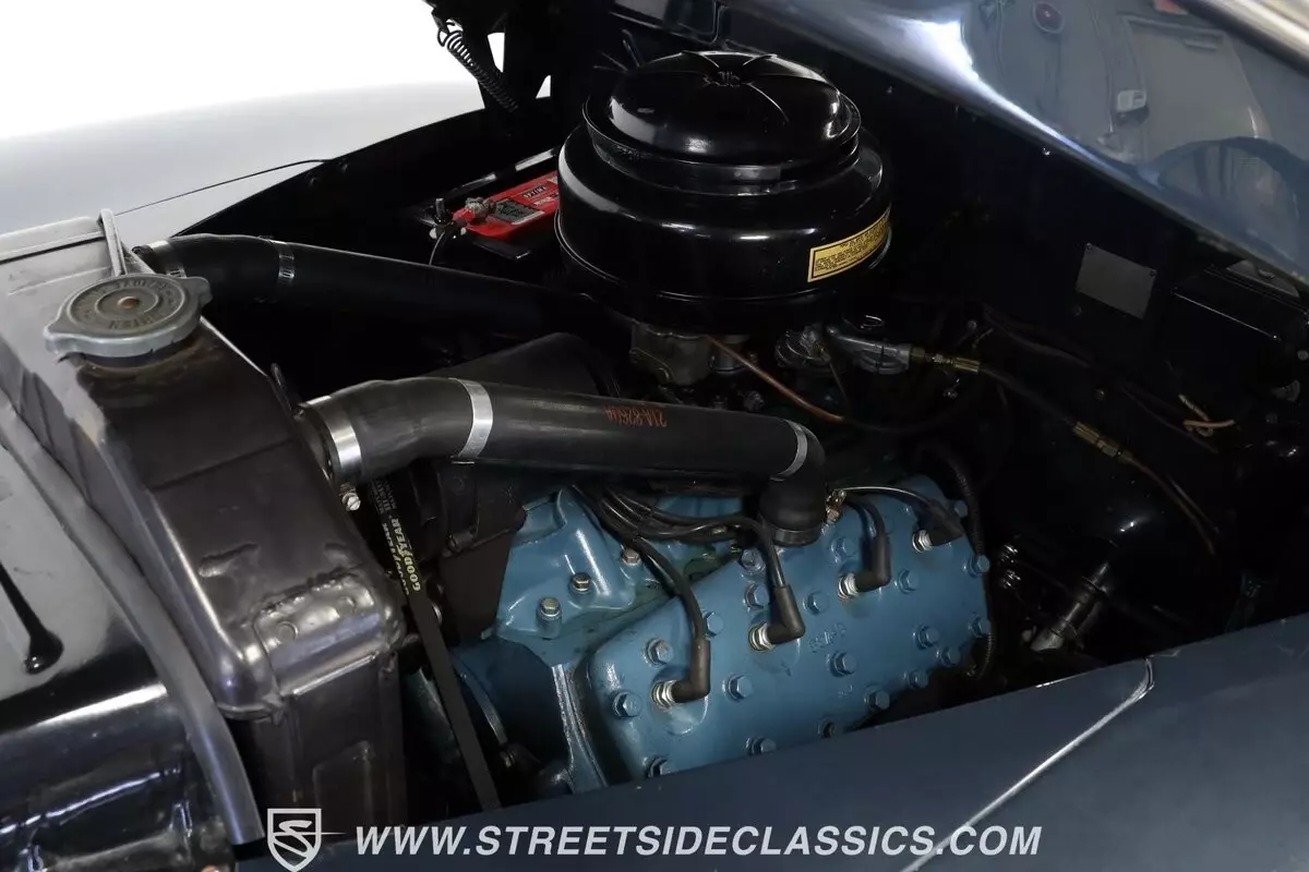 1946 Ford Super Deluxe - photo 4