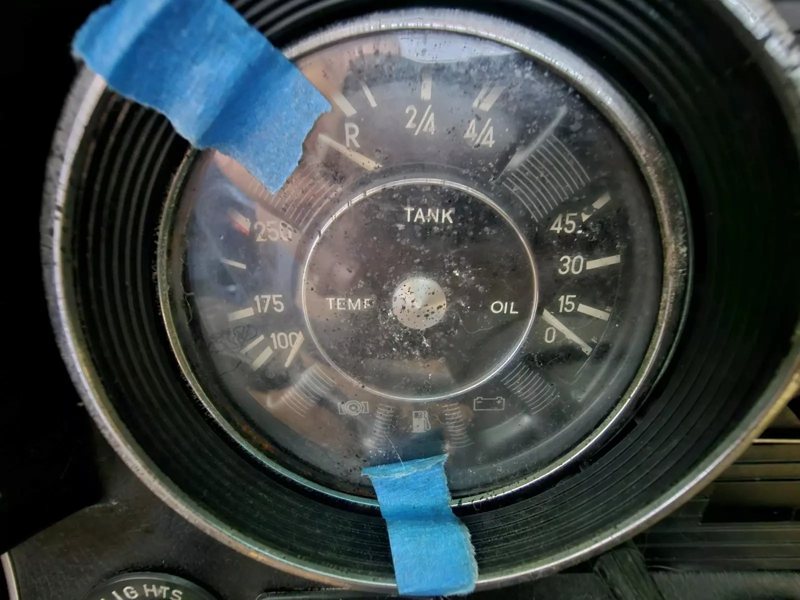1974 Mercedes-Benz 200-Series - photo 11
