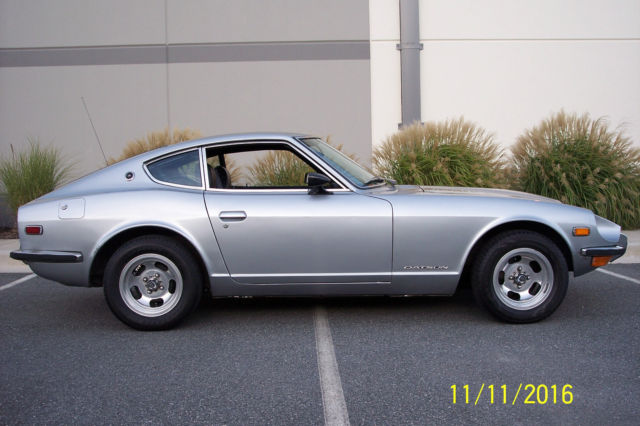 240Z- 4 Speed-Disc Brakes-Rack and Pinion-July 1971-Good Driver- 1971 Datsun Z-Series