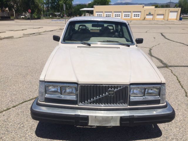 1981 Volvo 240 DL - photo 3