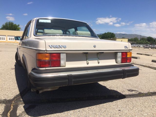 1981 Volvo 240 DL - photo 6