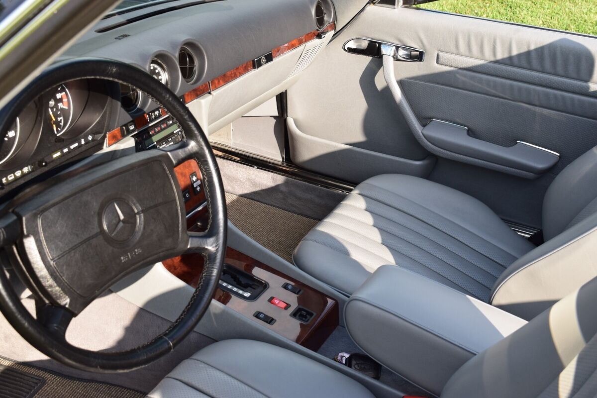 1986 Mercedes-Benz 560 SL - photo 2