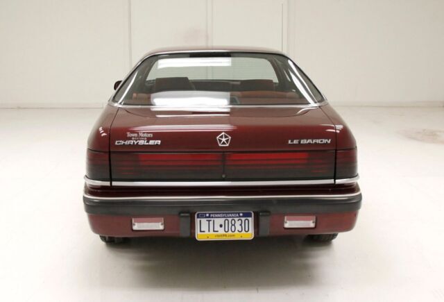 1987 Chrysler LeBaron Coupe - photo 4