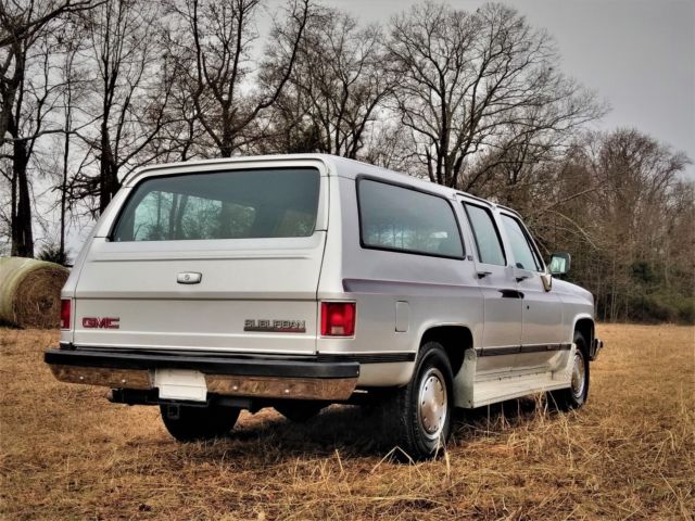 1989 GMC Suburban SLE - photo 8