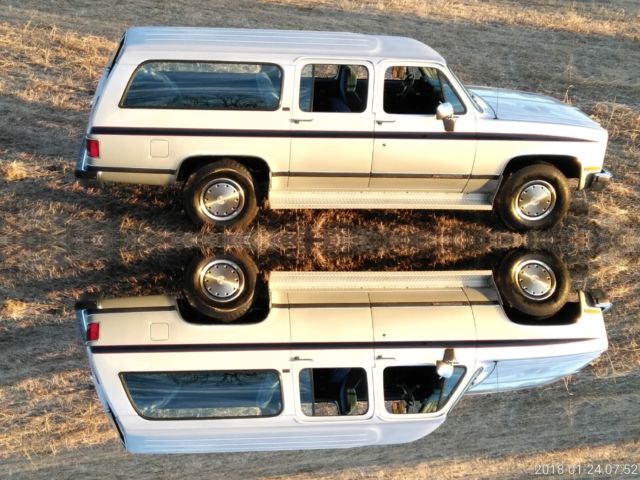 1989 GMC Suburban SLE - photo 11