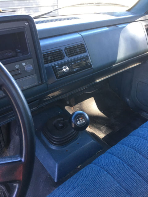 1990 GMC Sierra 2500 service truck - photo 9