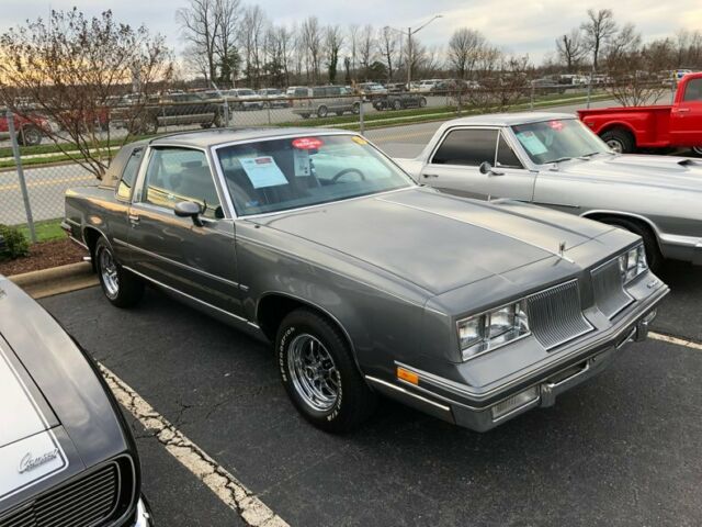 25,000 Miles 1986 Oldsmobile Cutlass Supreme