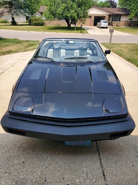 25,000 original miles. 2.0L 4 cyl I am second owner and have owned for 8 years. 1980 Triumph TR7
