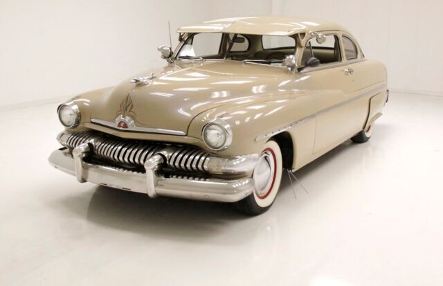 255ci Flathead V8/Fulton Visor/Fender Skirts/Smitty's Mufflers/Car Show Winner 1951 Mercury Coupe