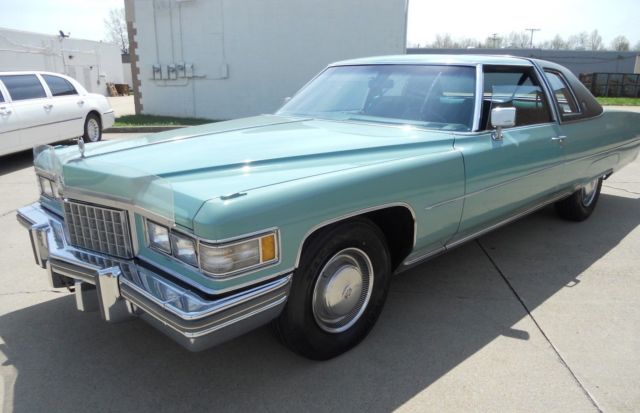 25K ACTUAL MILES! CLEAN IN & OUT! DRIVES & RIDES NICE! DON'T MISS THIS CLASSIC!! 1976 Cadillac DeVille NO RESERVE AUCTION! HIGHEST BIDDER WINS! LOOK!