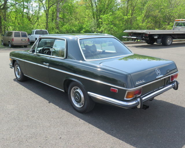 1970 Mercedes-Benz 200-Series - photo 10