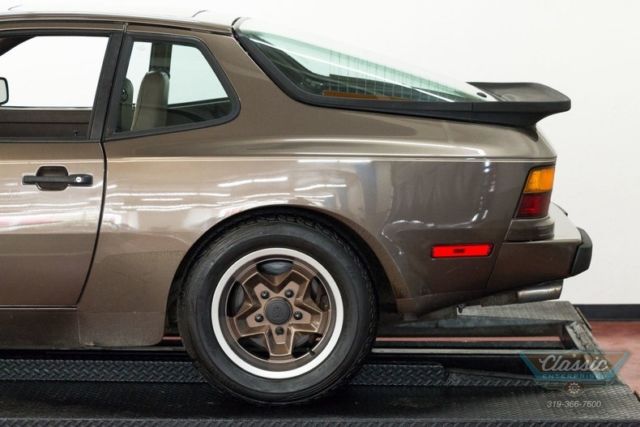1984 Porsche 944 ready to drive and enjoy today and years to come - photo 8