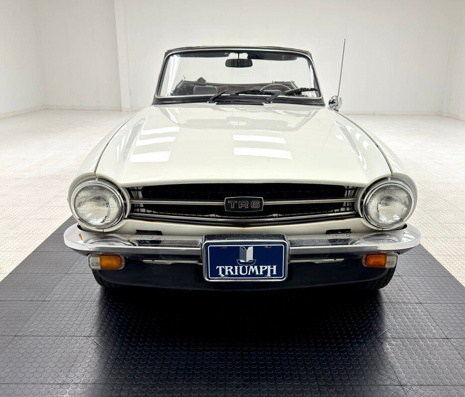 1975 Triumph TR-6 Roadster - photo 11