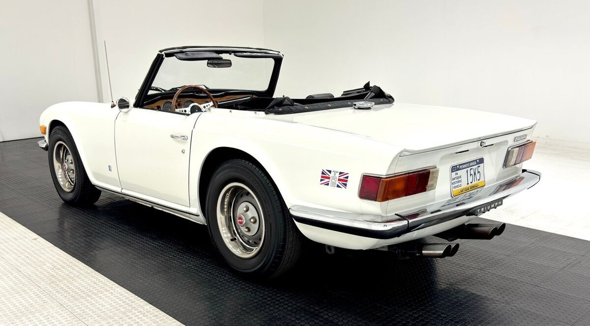 1975 Triumph TR-6 Roadster - photo 6