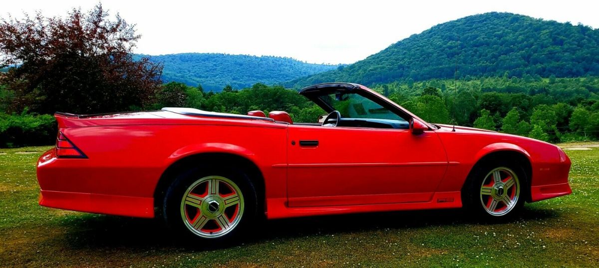 1992 Chevrolet Camaro 25th Anniversary Convertible - photo 12