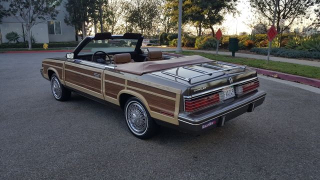 1984 Chrysler LeBaron Mark Cross Town & Country - photo 4