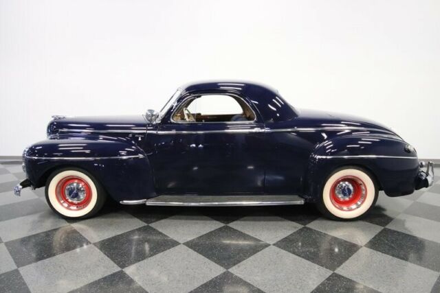 1941 DeSoto Custom Business Coupe - photo 3