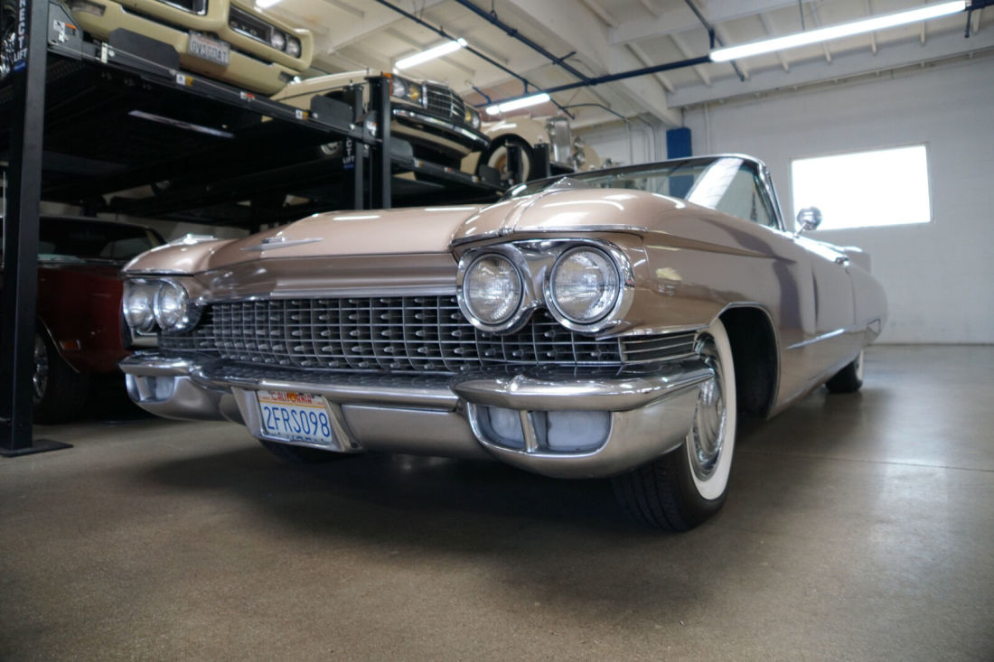 1960 Cadillac Series 62 V8 Convertible - photo 8