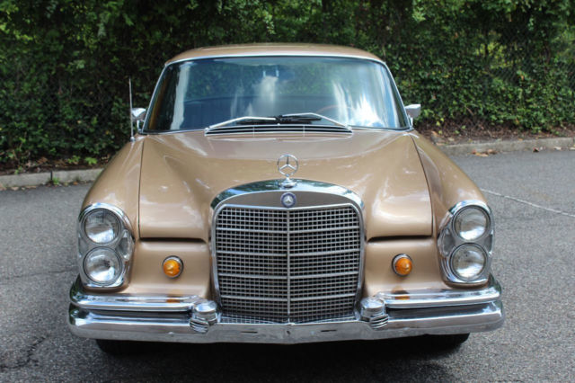 1968 Mercedes-Benz 200-Series -- - photo 3