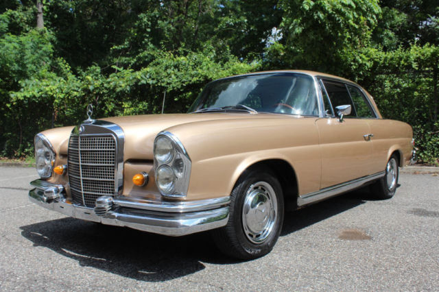 1968 Mercedes-Benz 200-Series -- - photo 4