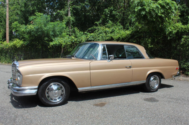 1968 Mercedes-Benz 200-Series -- - photo 5