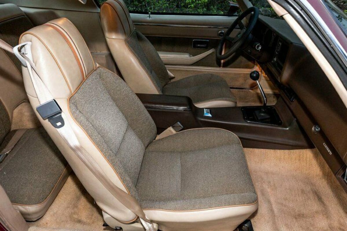 1981 Chevrolet Camaro Z28 - photo 10