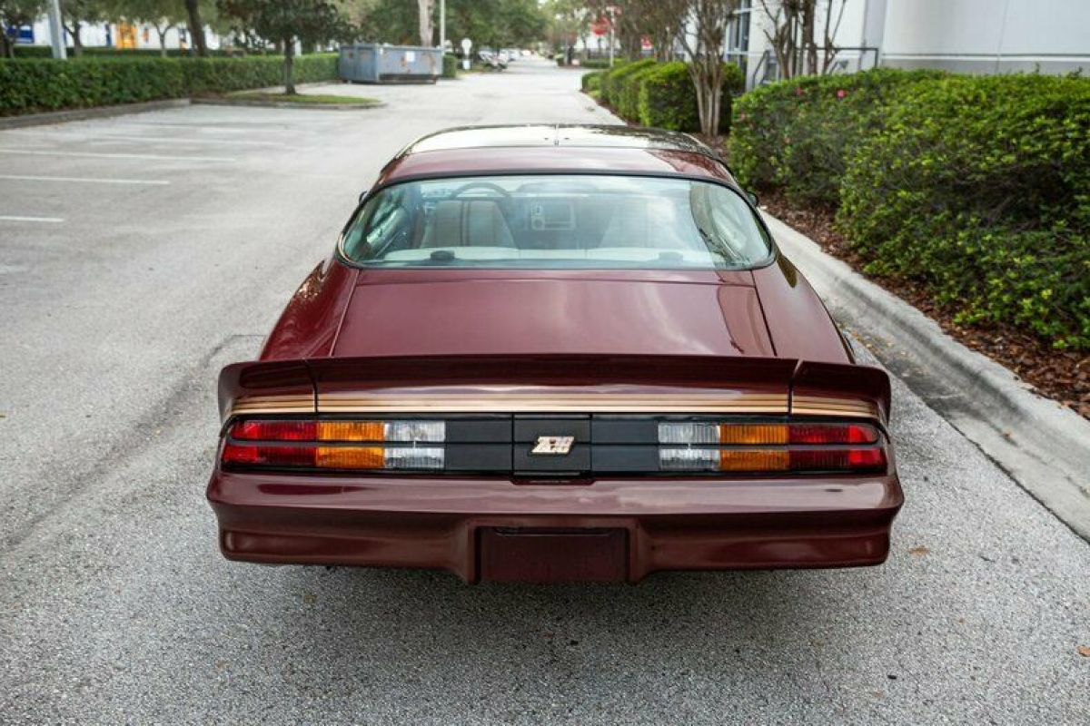 1981 Chevrolet Camaro Z28 - photo 5