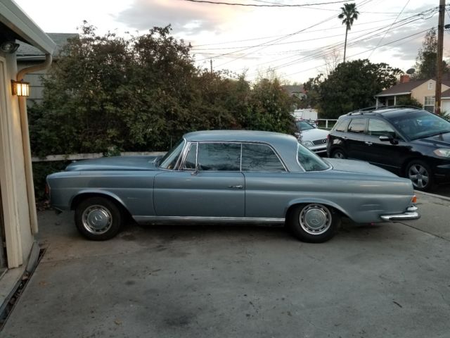 280se 3.5 coupe 1971 Mercedes Benz rare, original, low miles, w111 low grill LHD 1971 Mercedes-Benz 200-Series