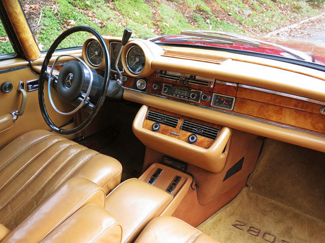 1971 Mercedes-Benz 200-Series Coupe - photo 3