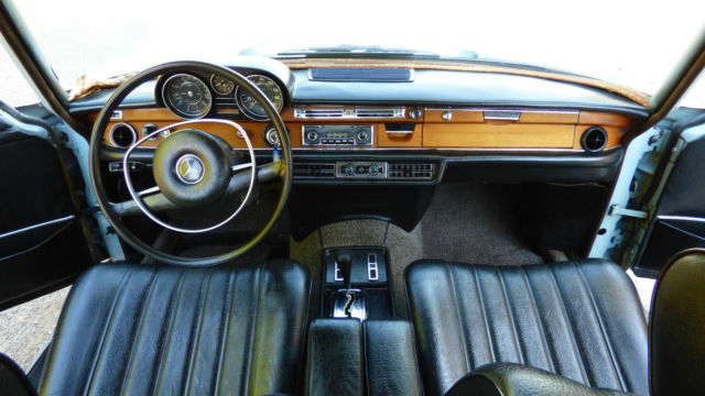 1972 Mercedes-Benz 200-Series 280SE, - photo 4
