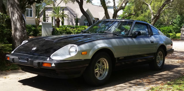 280ZX, 1982 Datsun, silver/black, Coupe, T-Top, vintage sports car, 5-speed 1982 Datsun Z-Series