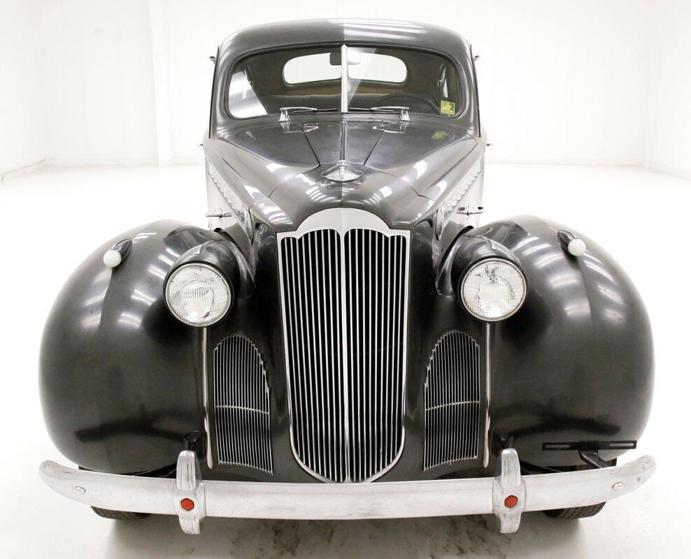 1940 Packard 120 Sedan - photo 7