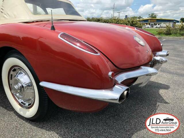 1960 Chevrolet Corvette - photo 9