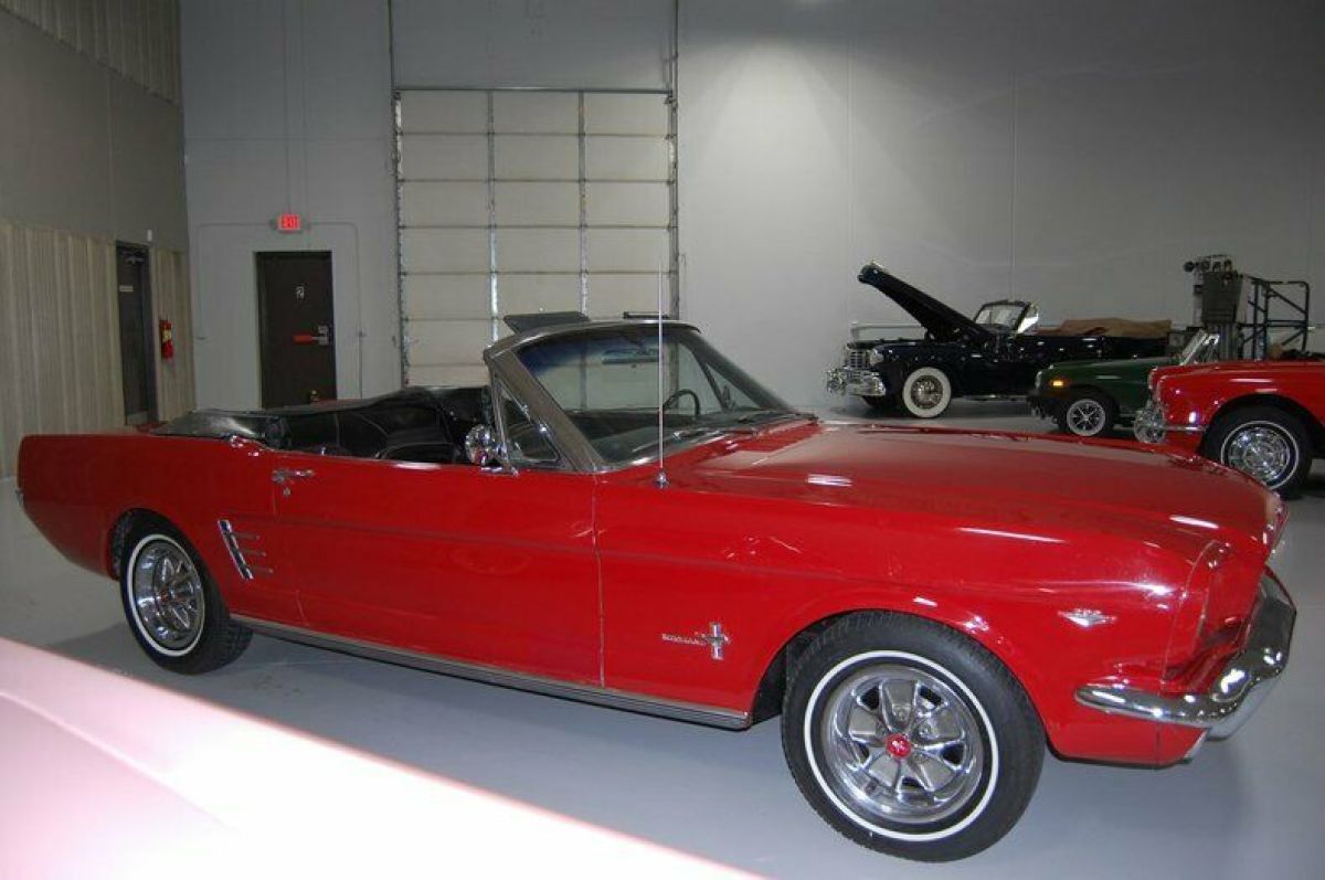 1966 Ford Mustang Convertible - photo 8