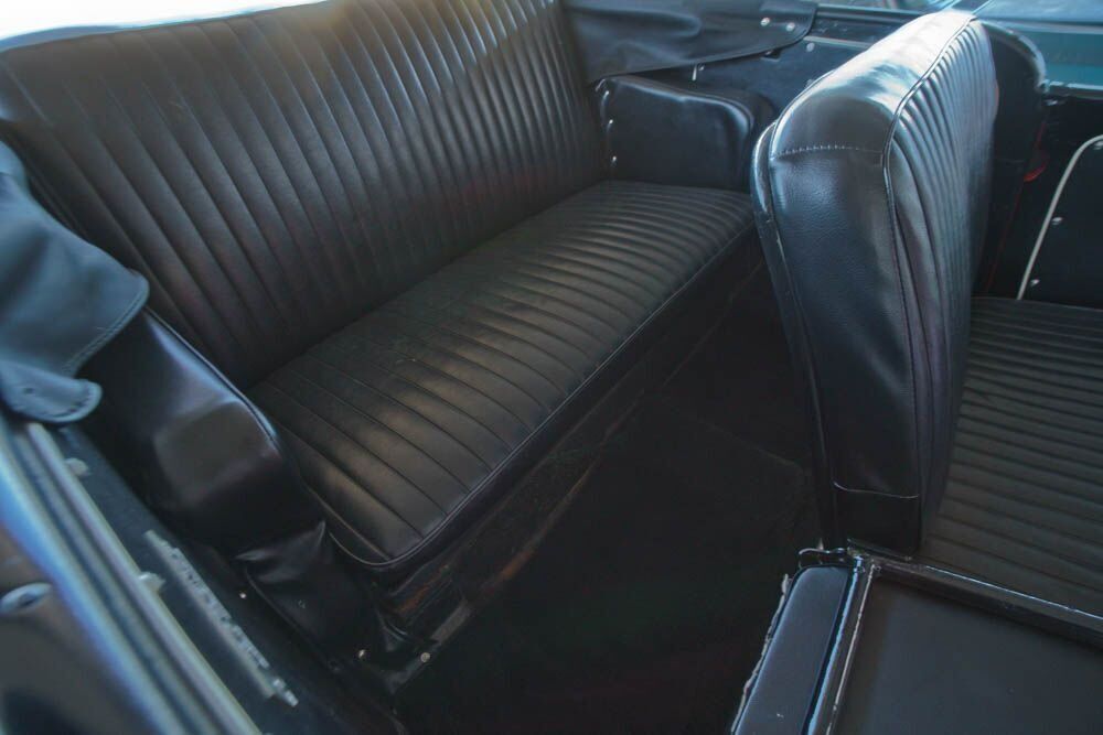 1948 Willys Jeepster Convertible - photo 12