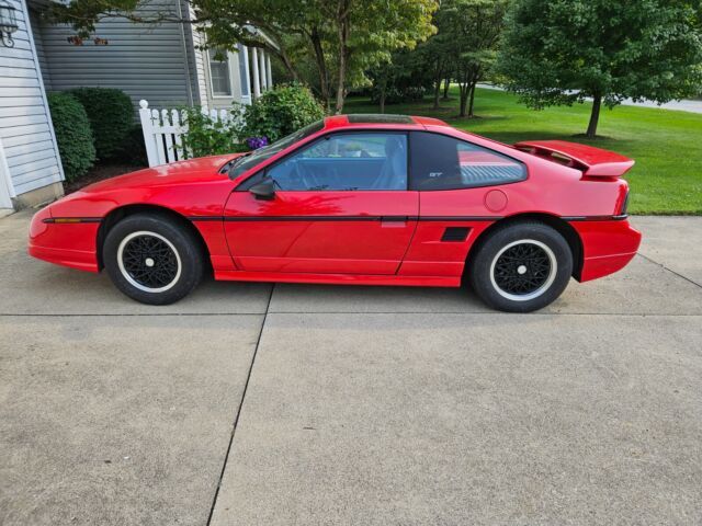 1988 Pontiac Fiero GT