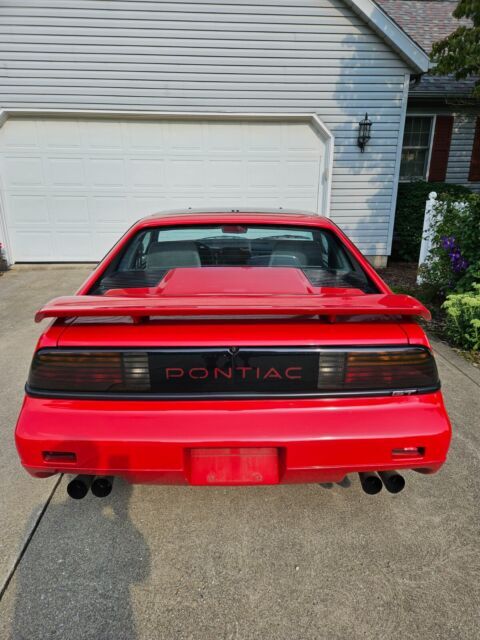 1988 Pontiac Fiero GT - photo 3
