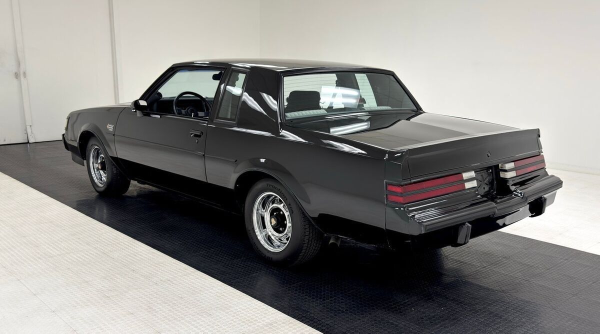 1987 Buick Regal Grand National - photo 3