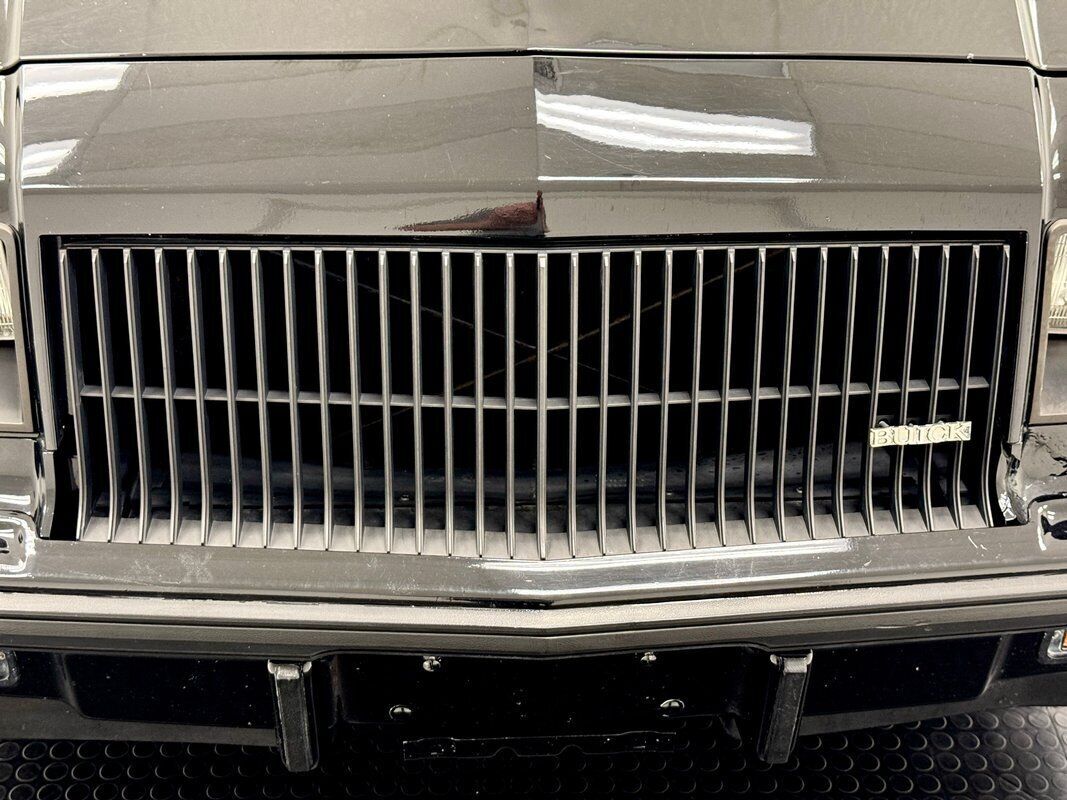 1987 Buick Regal Grand National - photo 9