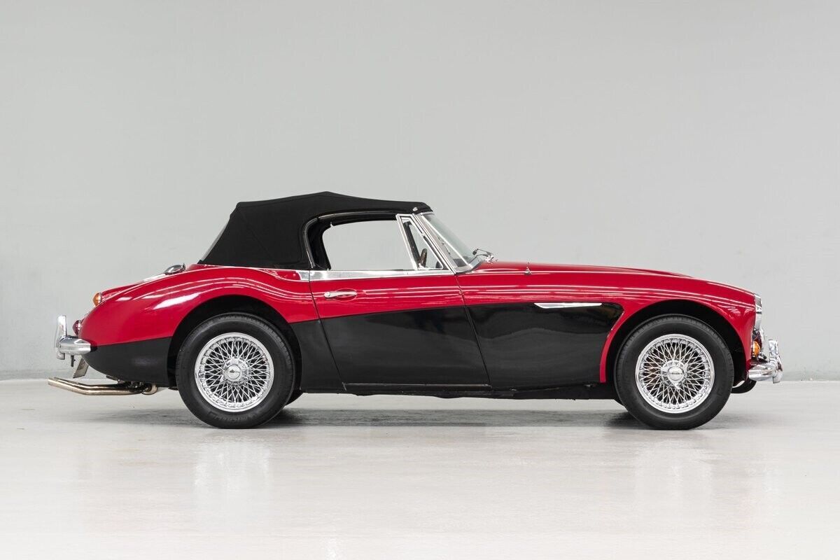 1967 Austin-Healey 3000 MKII BJ8 - photo 8