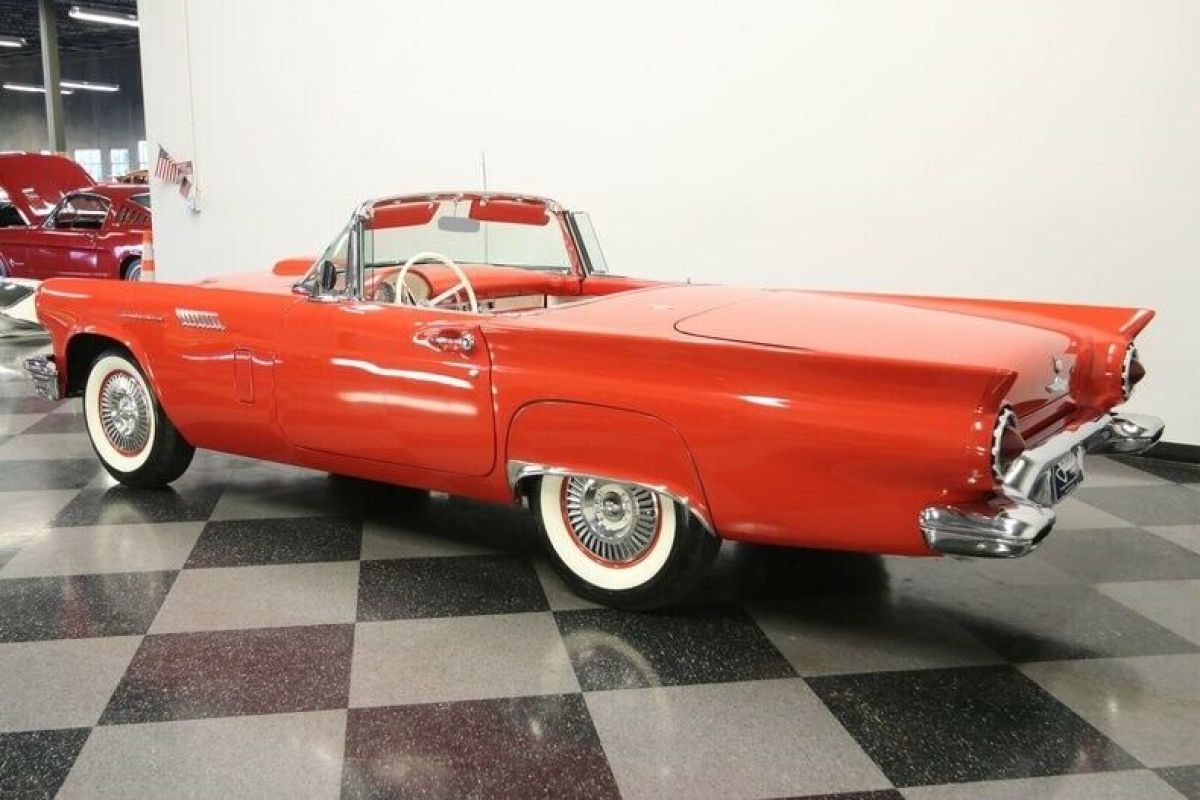 1957 Ford Thunderbird - photo 9