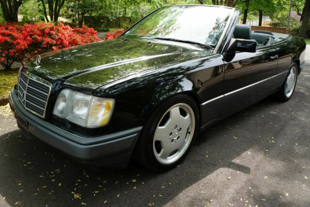 1994 Mercedes-Benz 300 Series E320 Convertible - photo 13