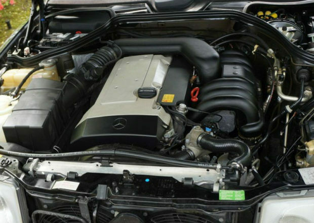 1994 Mercedes-Benz 300 Series E320 Convertible - photo 6