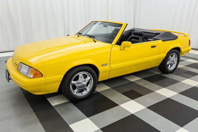 1993 Ford Mustang 2dr Convertible LX 5.0L - photo 4