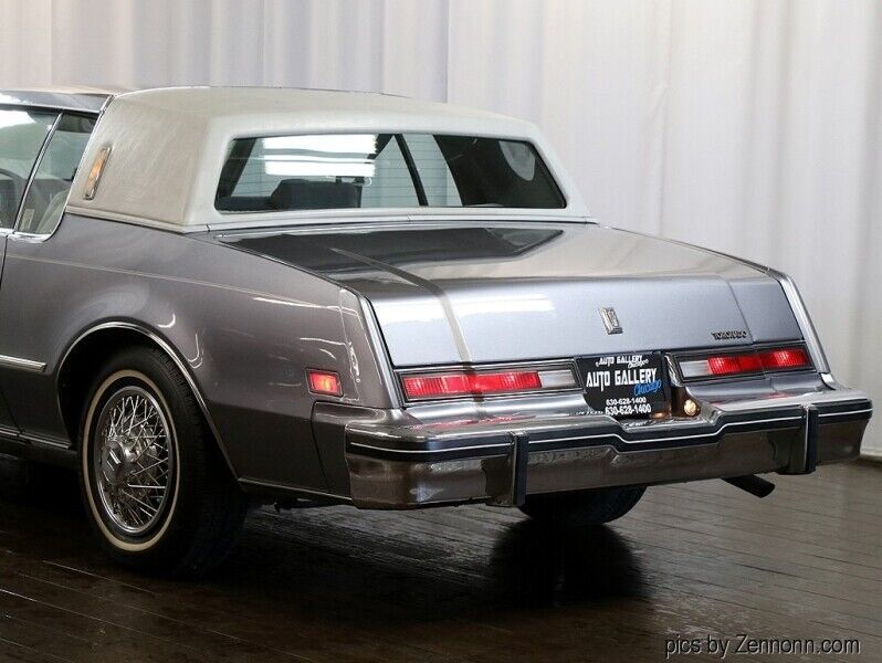 1982 Oldsmobile Toronado 2dr Coupe Brougham - photo 10