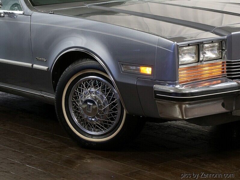 1982 Oldsmobile Toronado 2dr Coupe Brougham - photo 3