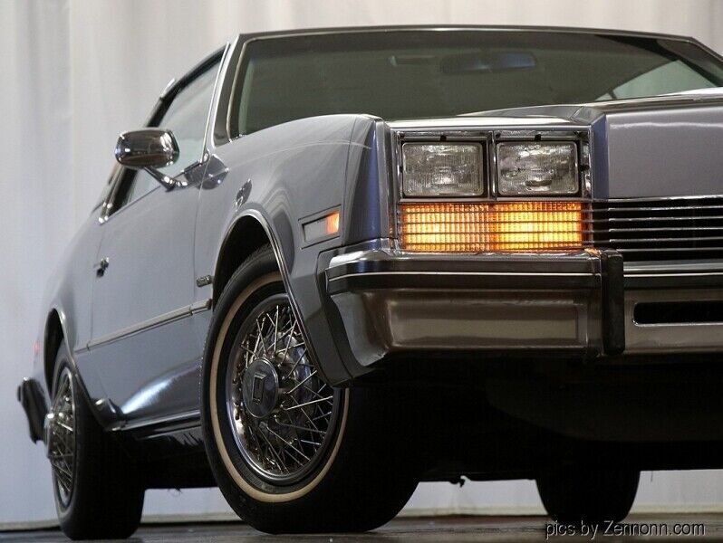 1982 Oldsmobile Toronado 2dr Coupe Brougham - photo 4