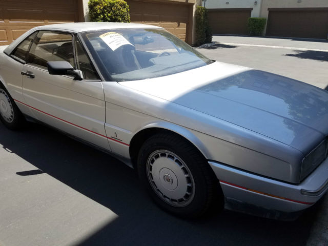 1989 Cadillac Allante 2dr Coupe Convertible - photo 2